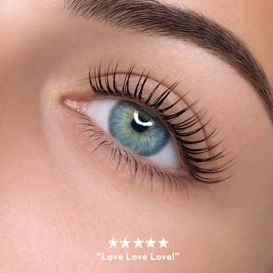 Korean Lash Lift at SavvyGlo – beautifully lifted, natural-looking lashes